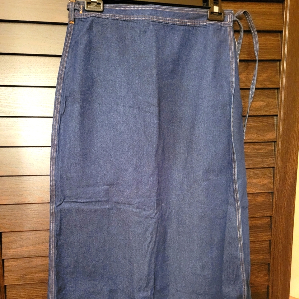 Gap wrap skirt